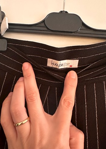 Siyah Çizgili Pilili Kadın Kumaş Pantolon - Görsel 2