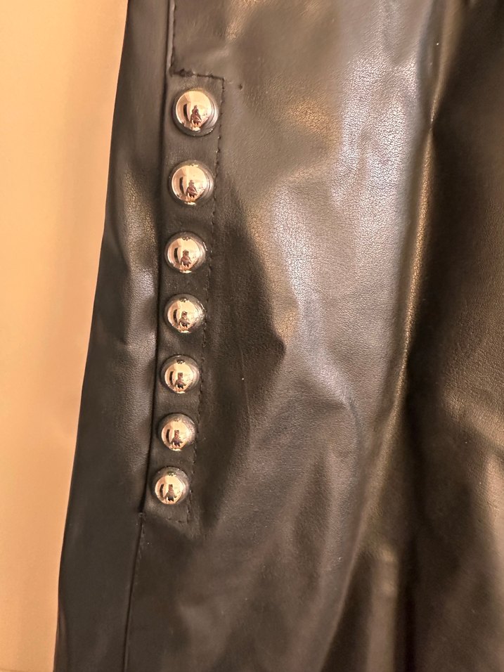 Drapeli Siyah Deri Uzun Elbise - Görsel 4