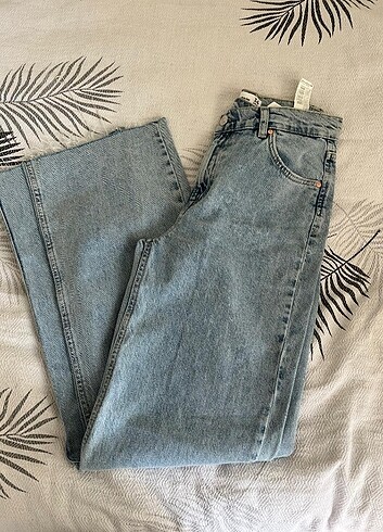 34 Beden mavi Renk Stradivarius pantolon