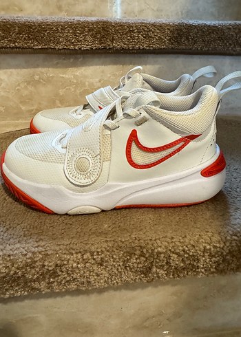 Nike Team Hustle Çocuk Spor Ayakkabı - Görsel 2