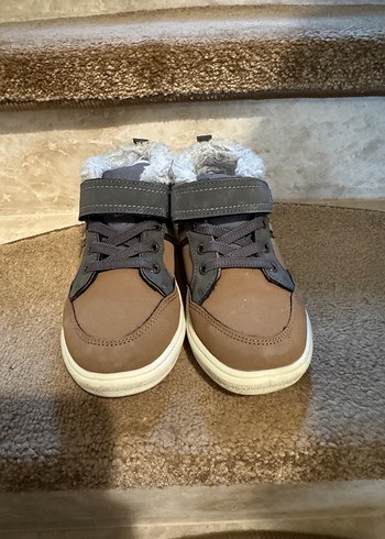 Erkek Çocuk Bot - Görsel 4