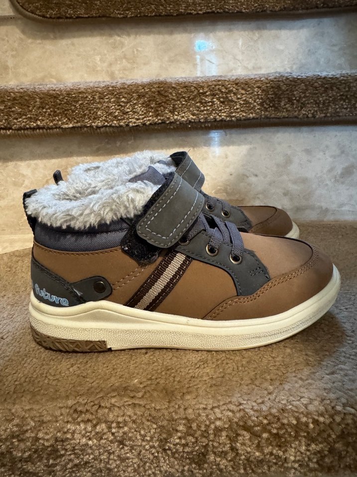 Erkek Çocuk Bot - Görsel 3