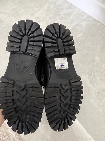 39 Beden siyah Renk Orjinal zara