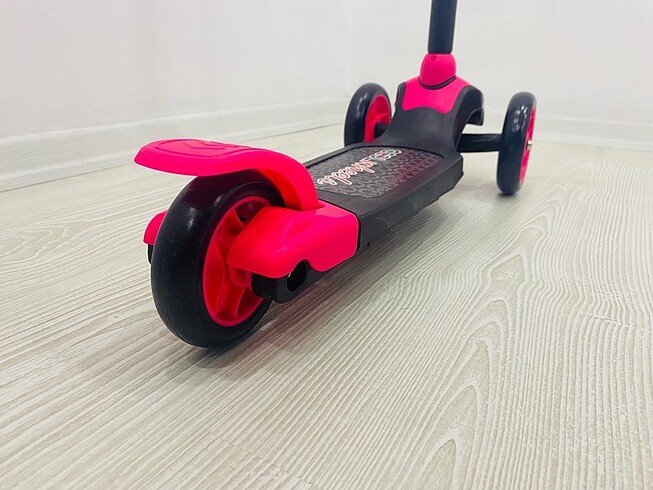  Beden SCOOTER