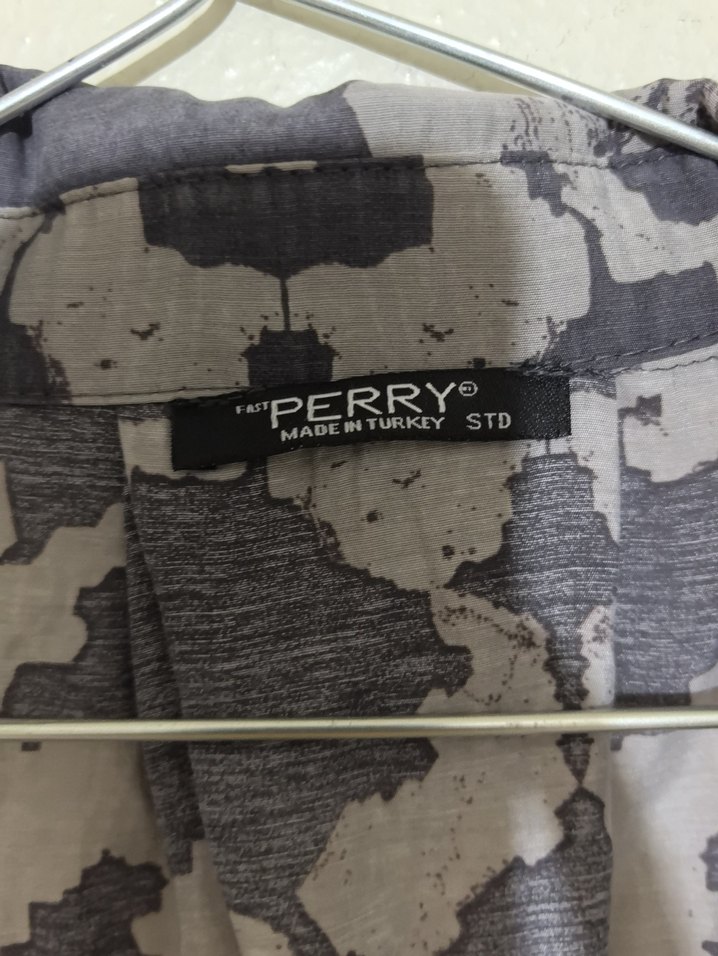 Gri Batik Desenli Kadın Gömlek - Görsel 3