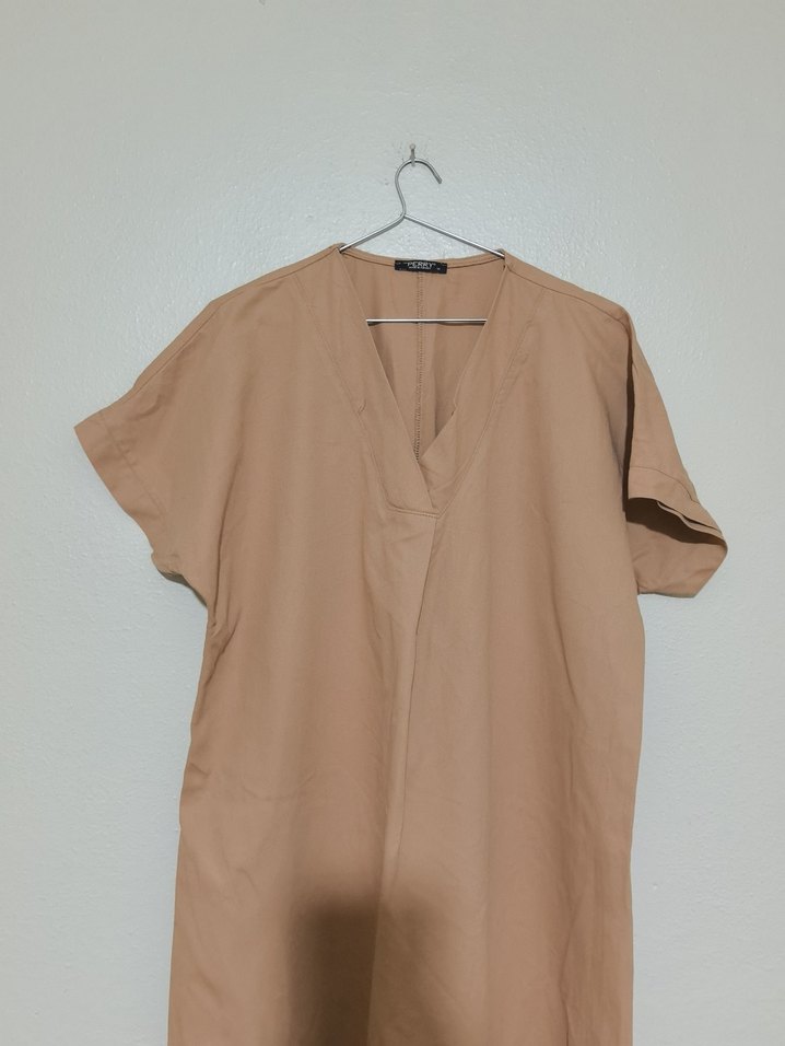 Bej Keten V Yakalı Rahat Kesim Uzun Elbise - Görsel 3