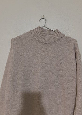 Uzun Bej Yüksek Yakalı Triko Kazak - Görsel 2