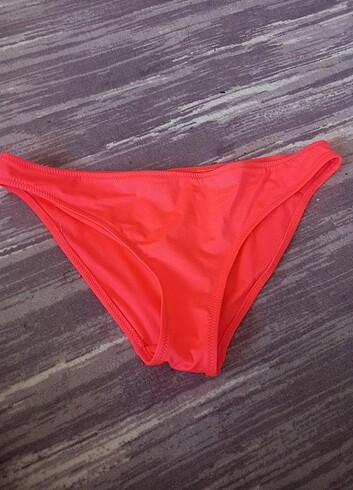 Penti bikini alti