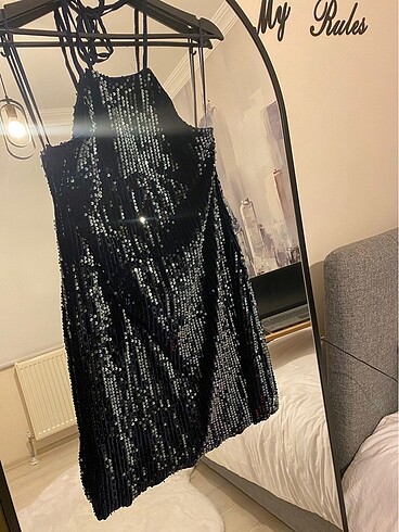 Pull and Bear Etiketli gece elbisesi