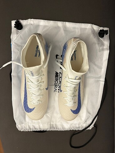NIKE KRAMPON
