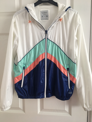 Pull and Bear Yağmurluk