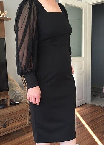 42 Beden siyah Renk Siyah tül detaylı elbise
