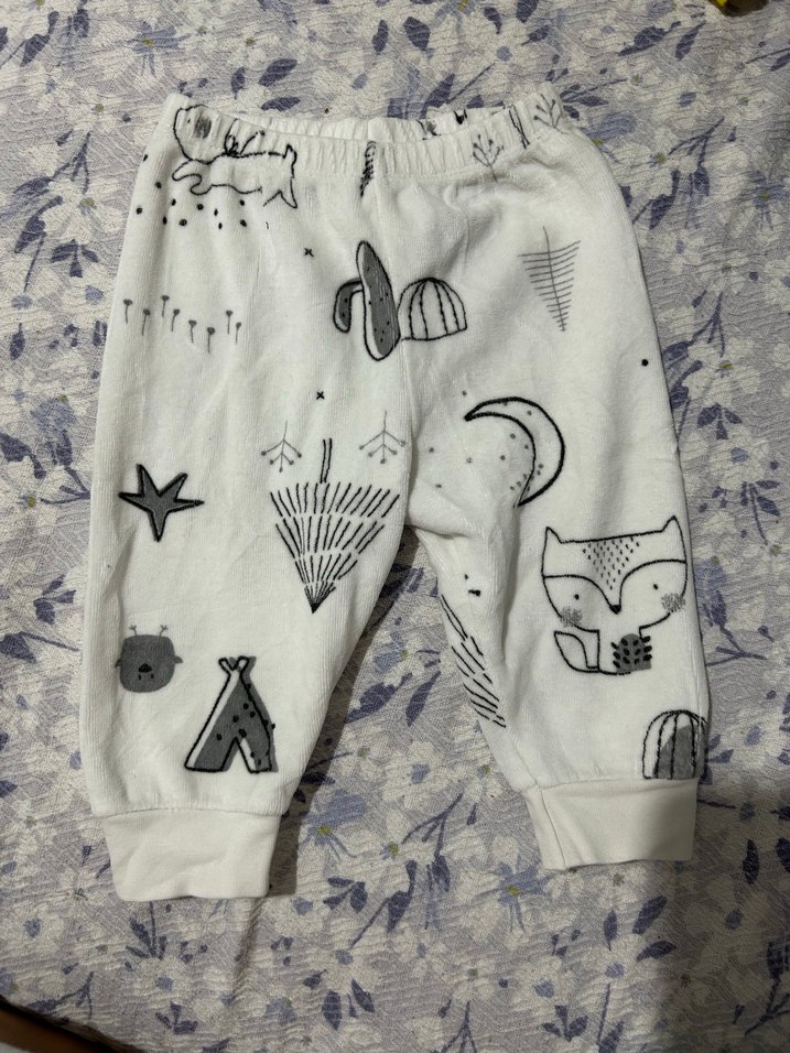 Beyaz Desenli Erkek Çocuk Rahat Pantolon - Görsel 2