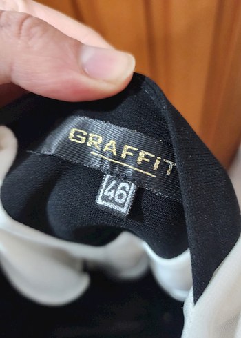 Siyah Beyaz Drapeli Kısa Kadın Elbise - Görsel 3