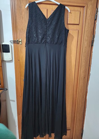 Siyah Dantelli Uzun V Yaka Kadın Abiye Elbise - Görsel 2