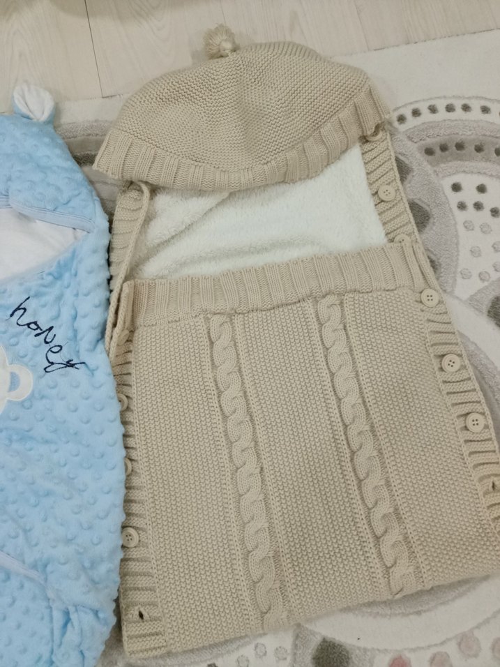 Mavi Nakışlı Örgü Bebek Tulumu - Görsel 3