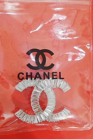 Chanel broş