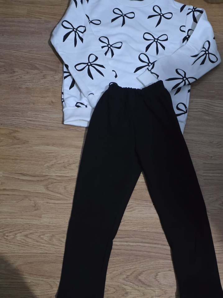 Kız Çocuk Beyaz Baskılı Sweatshirt ve Siyah tayt takim - Görsel 3