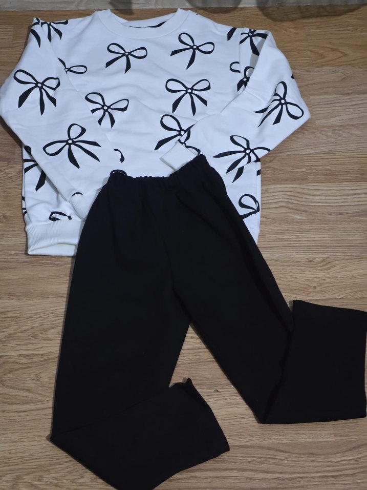 Kız Çocuk Beyaz Baskılı Sweatshirt ve Siyah tayt takim - Görsel 2