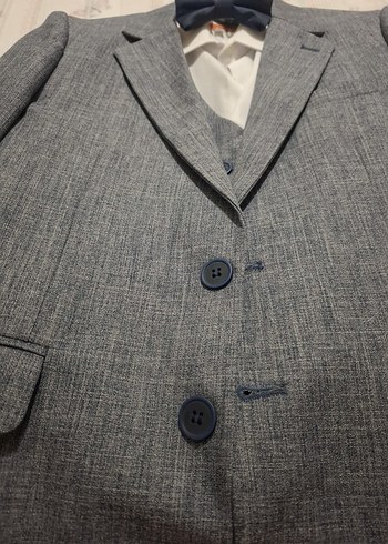 Düğünlük TAKIM  Ceket, Düğmeli , Pantolon,Yelek,Gömlek papyon - Görsel 2