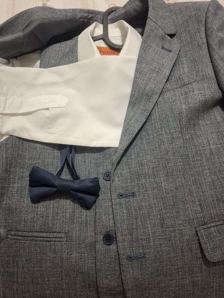 Düğünlük TAKIM  Ceket, Düğmeli , Pantolon,Yelek,Gömlek papyon - Görsel 4