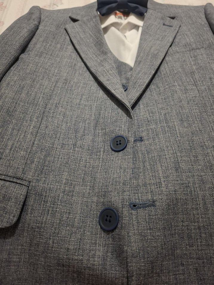 Düğünlük TAKIM  Ceket, Düğmeli , Pantolon,Yelek,Gömlek papyon - Görsel 2