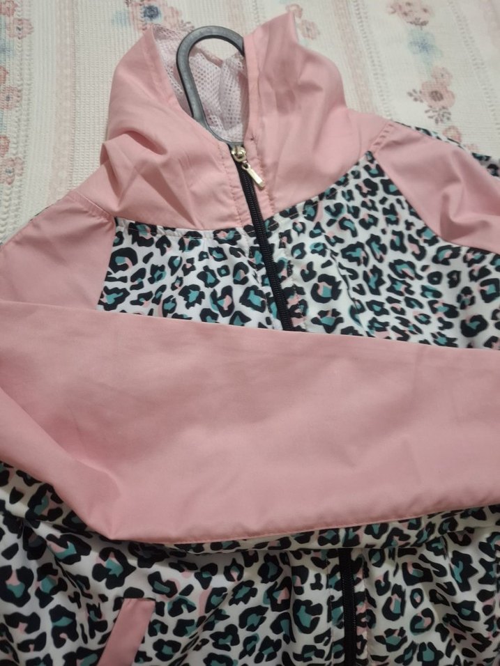 Pembe Kapüşonlu Leopar Desenli Kadın Ceket - Görsel 3