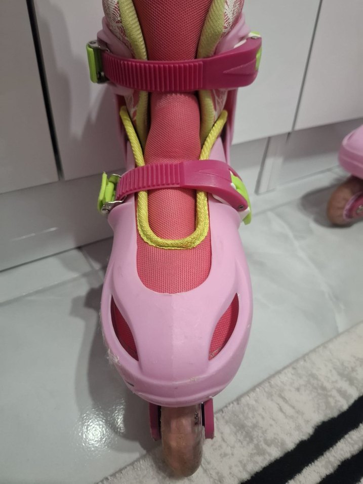 Pembe Baskılı Kız Pateni Ayakkabısı - Görsel 4