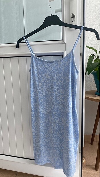 Bershka Elbise