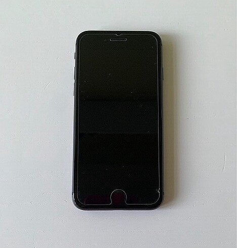 iPhone 8 (64 GB)