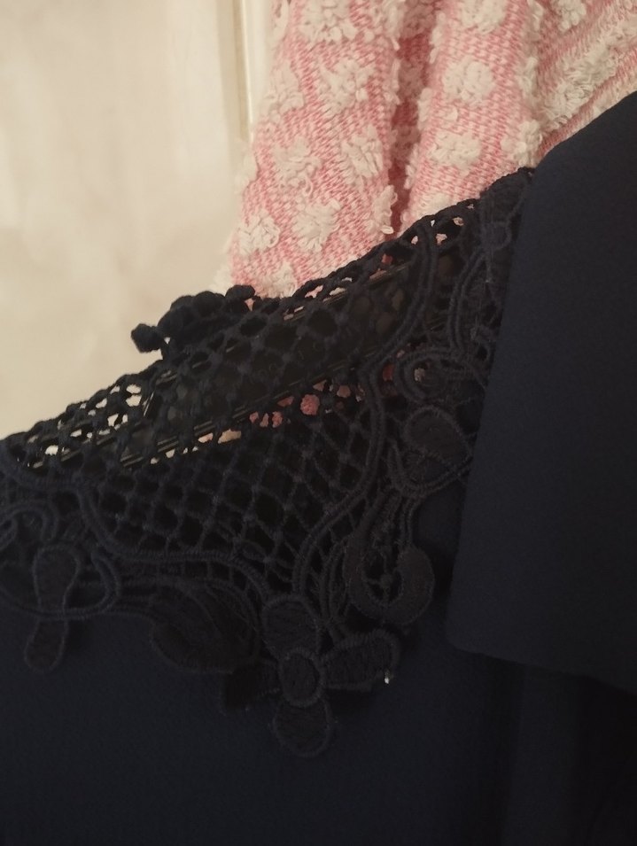 Dantel Detaylı Kısa Kollu Mavi Gömlek - Görsel 4