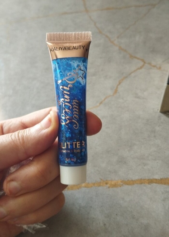 Göz farı simli jel - Görsel 3