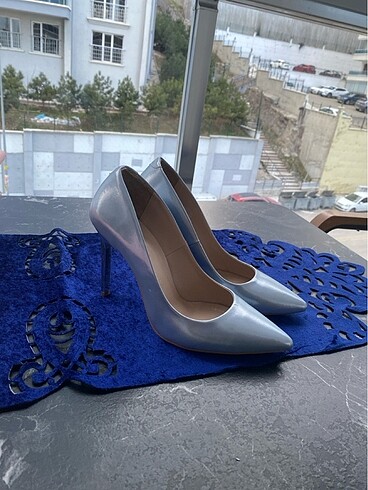 Butigo stiletto