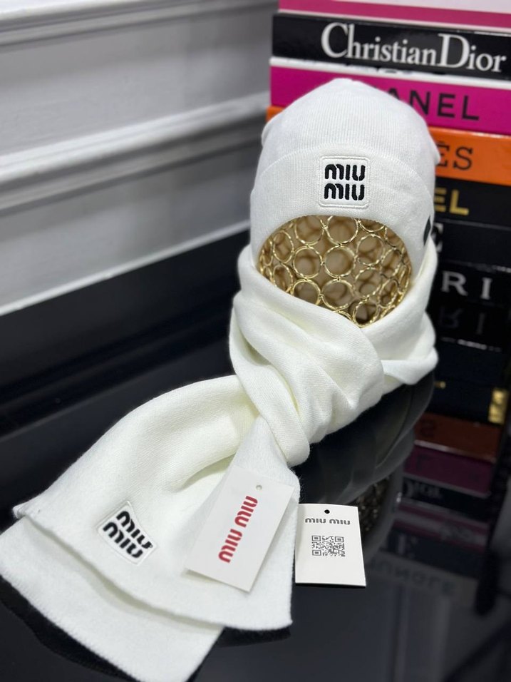 Siyah Örgü Loewe Kadın Bere ve atkı seti - Görsel 4