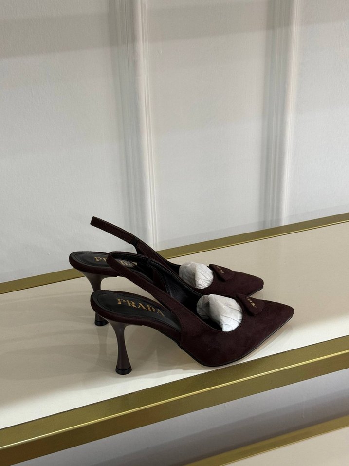Prada Bordo Süet Tokalı Stiletto - Görsel 2