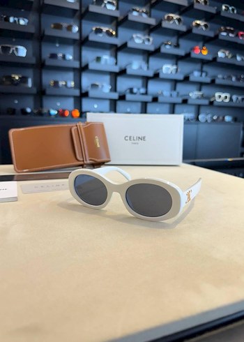 Parlak Gri Tokalı Kadın Güneş Gözlüğü - Görsel 8