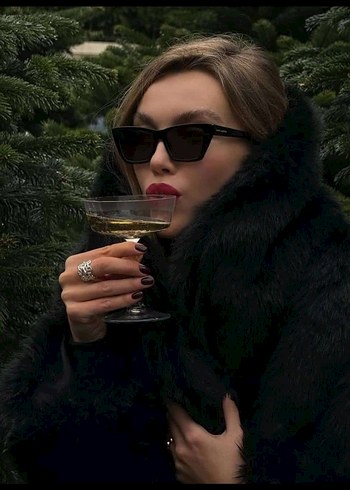 Parlak Siyah Klasik Kadın Güneş Gözlüğü - Görsel 18