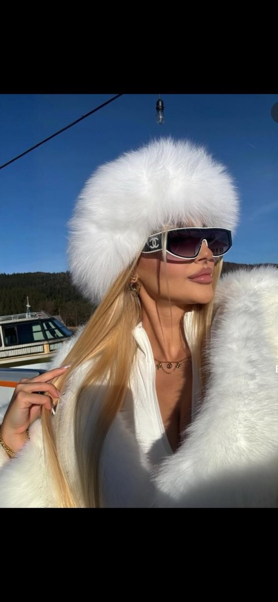 Parlak Siyah Klasik Kadın Güneş Gözlüğü - Görsel 5