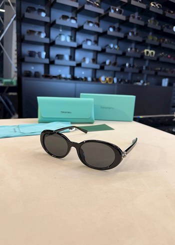 Bvlgari Siyah Boncuk Detaylı Kadın Gözlüğü - Görsel 18