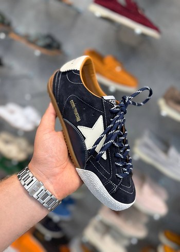 Golden Goose Deluxe ürünü