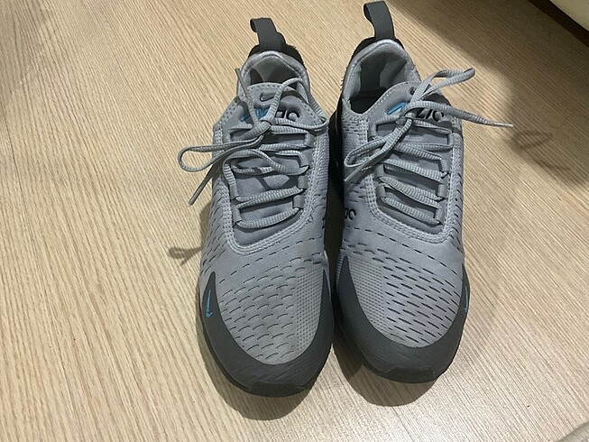 40 Beden Nike Spor Ayakkabı