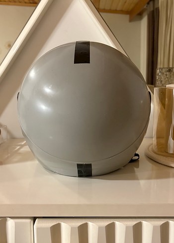 Gri Motosiklet Kaskı - Görsel 4