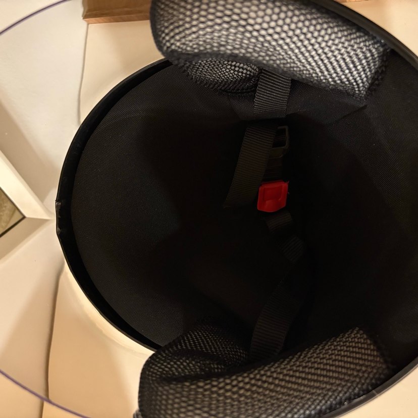 Siyah Motosiklet Kaskı - Görsel 4