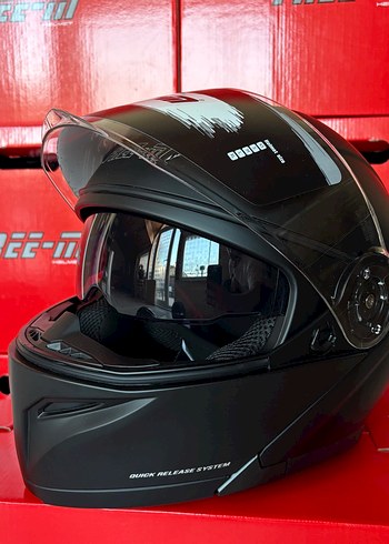 Siyah kadın motosiklet kaskı - Görsel 15