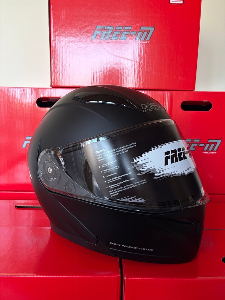 Siyah kadın motosiklet kaskı - Görsel 5