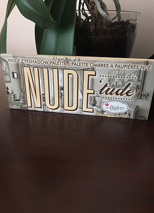 Nude far paleti