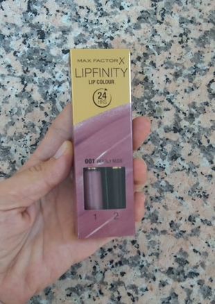 Max factor lipfinity