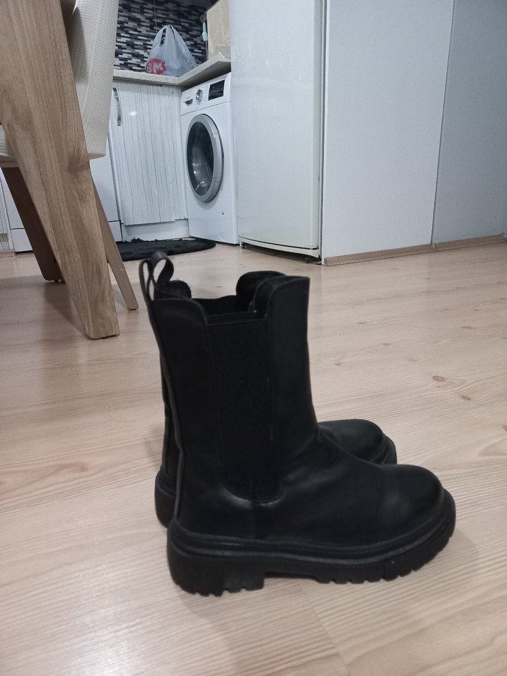 Siyah Kadın Günlük Botlar, Tokalı, Topuklu - Görsel 2