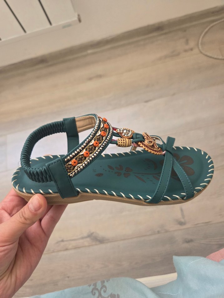 Turkuaz Elastik Bantlı Kadın Dolgu Topuk Sandalet - Görsel 2