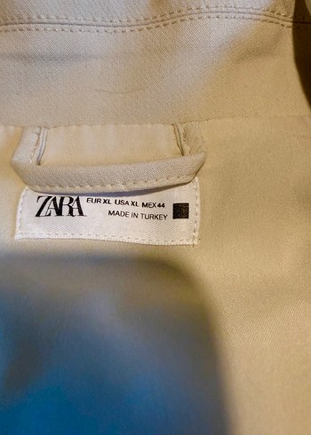 ZARA Krem Düğmeli Regular Fit Uzun Kollu Erkek Gömlek - Görsel 5
